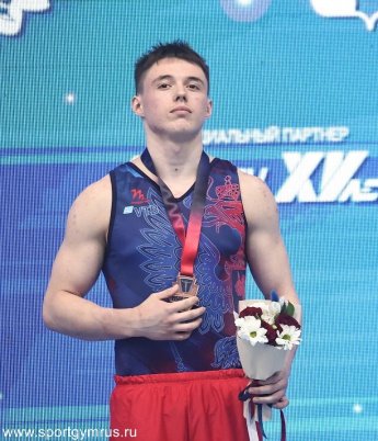 Бронзовая медаль Кубка России: новый успех гимнаста нашей школы Андрея Дмитриева!